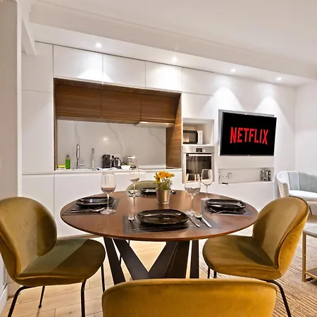 Appartement Quartier Arc De Triomphe 4 Free Netflix-3